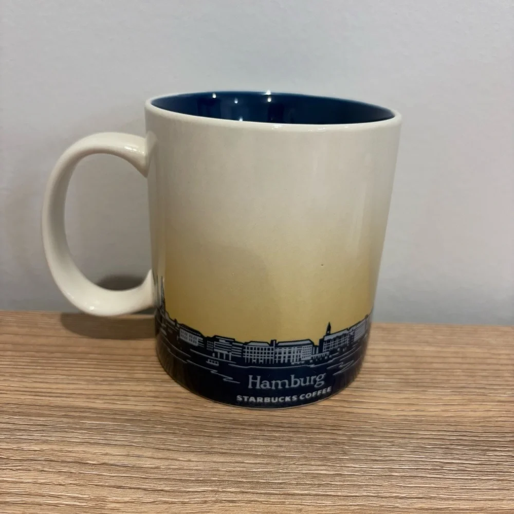 Starbucks HAMBURG Germany Global Icon City‎ Collector Series Mug 16 oz